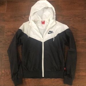 Nike wind breaker/rain jacket